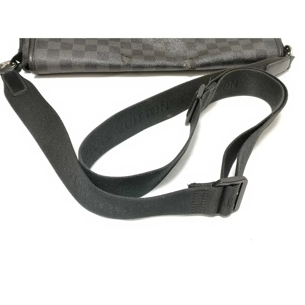 LOUIS VUITTON Damier Graphite Daniel MM Messenger Shoulder Bag N58033